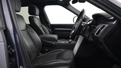 2023 (73) LAND ROVER DISCOVERY 3.0 D300 Dynamic HSE 5dr Auto 5943851