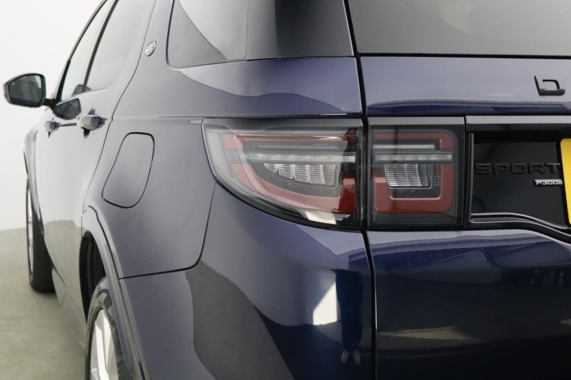 2022 (72) LAND ROVER DISCOVERY SPORT 1.5 P300e Urban Edition 5dr Auto [5 Seat] 5935827