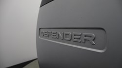 2022 (72) LAND ROVER DEFENDER 3.0 D250 HSE 110 5dr Auto 5943582