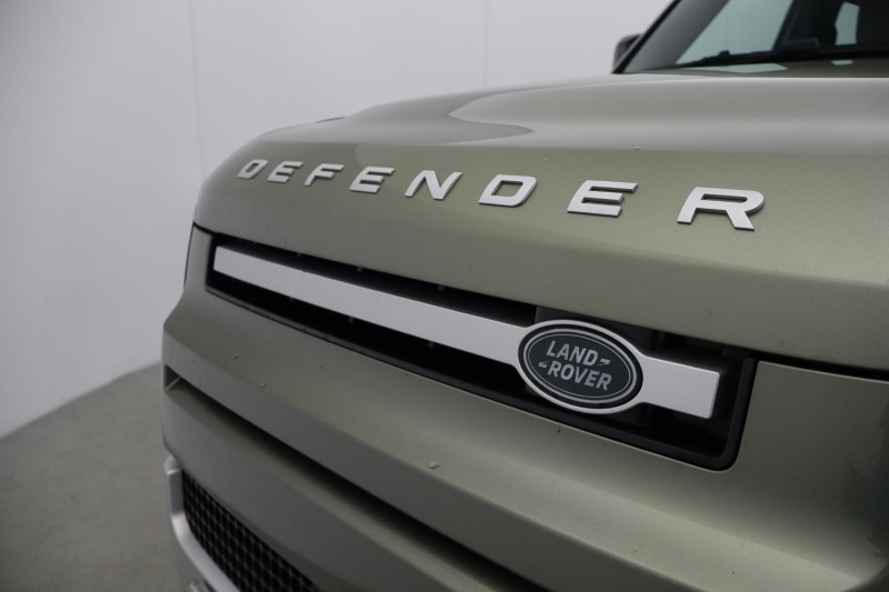 2022 (72) LAND ROVER DEFENDER 3.0 D250 HSE 110 5dr Auto 5943641