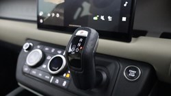 2022 (72) LAND ROVER DEFENDER 3.0 D250 HSE 110 5dr Auto 5943614