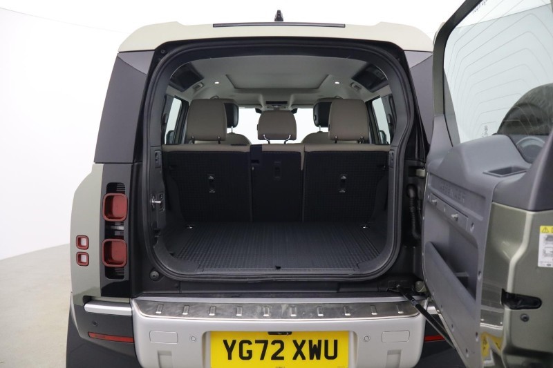 2022 (72) LAND ROVER DEFENDER 3.0 D250 HSE 110 5dr Auto 5943584