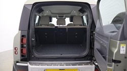 2022 (72) LAND ROVER DEFENDER 3.0 D250 HSE 110 5dr Auto 5943585
