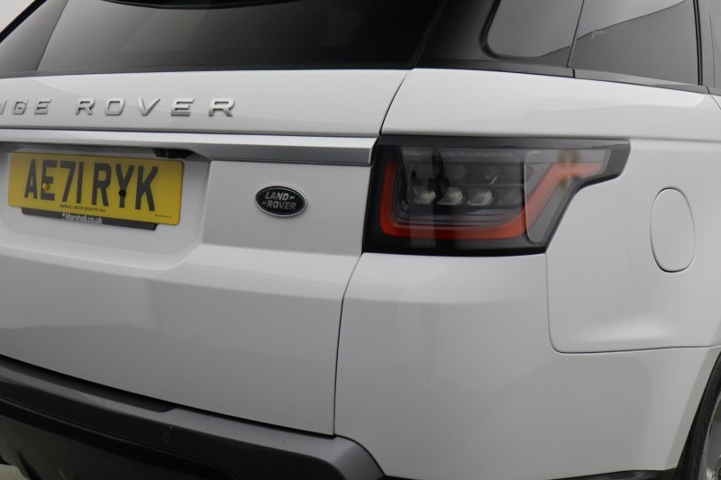 2021 (71) LAND ROVER RANGE ROVER SPORT 3.0 D250 HSE 5dr Auto 5945804
