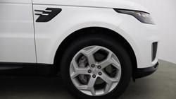 2021 (71) LAND ROVER RANGE ROVER SPORT 3.0 D250 HSE 5dr Auto 5945822