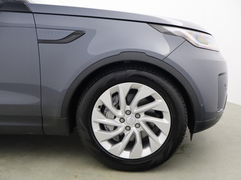 2024 (73) LAND ROVER DISCOVERY 3.0 D300 S 5dr Auto 5964611
