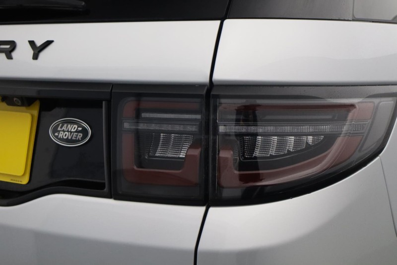 2021 (70) LAND ROVER DISCOVERY SPORT 2.0 D200 R-Dynamic HSE 5dr Auto 5973928