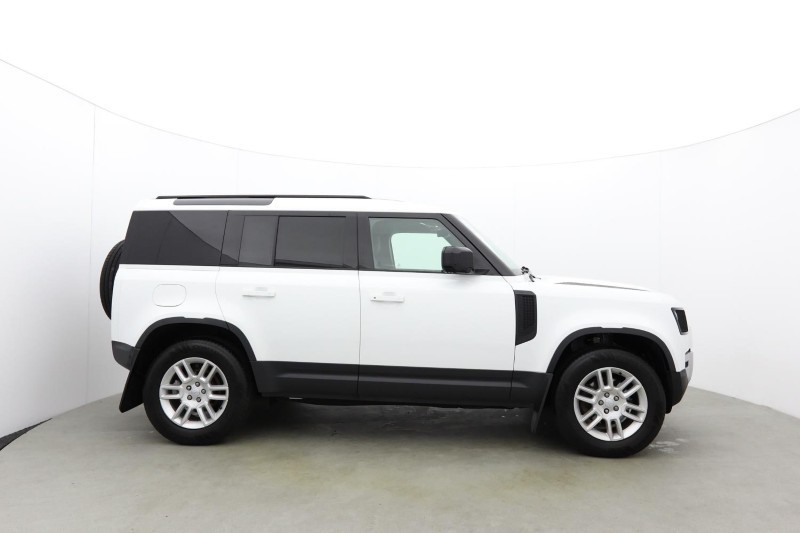 2023 (73) LAND ROVER COMMERCIAL DEFENDER 3.0 D250 Hard Top SE Auto [3 Seat] 5964459