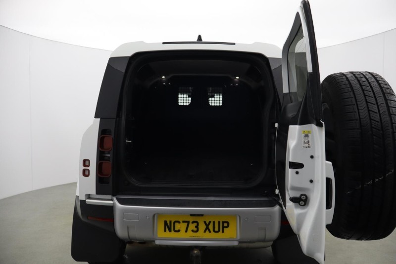 2023 (73) LAND ROVER COMMERCIAL DEFENDER 3.0 D250 Hard Top SE Auto [3 Seat] 5964466