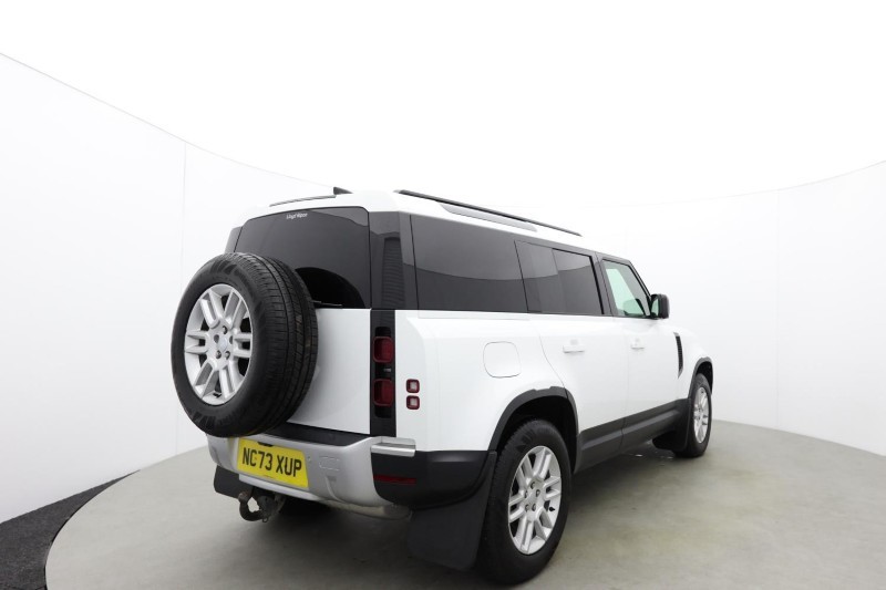 2023 (73) LAND ROVER COMMERCIAL DEFENDER 3.0 D250 Hard Top SE Auto [3 Seat] 5964461