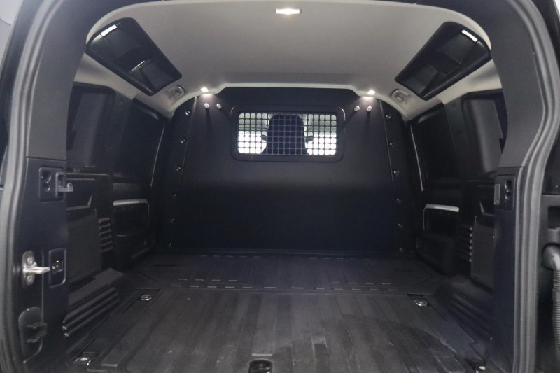 2023 (73) LAND ROVER COMMERCIAL DEFENDER 3.0 D250 Hard Top SE Auto [3 Seat] 5964467