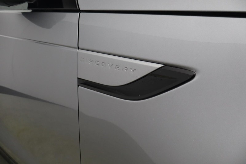 2023 (23) LAND ROVER DISCOVERY 3.0 D300 R-Dynamic HSE 5dr Auto 5962208