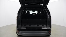 2023 (23) LAND ROVER DISCOVERY 3.0 D300 R-Dynamic HSE 5dr Auto 5962187