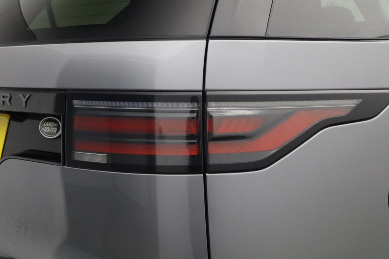 2023 (23) LAND ROVER DISCOVERY 3.0 D300 R-Dynamic HSE 5dr Auto 5962182