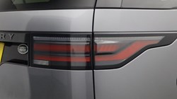 2023 (23) LAND ROVER DISCOVERY 3.0 D300 R-Dynamic HSE 5dr Auto 5962182