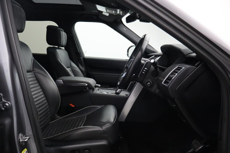 2023 (23) LAND ROVER DISCOVERY 3.0 D300 R-Dynamic HSE 5dr Auto 5962225