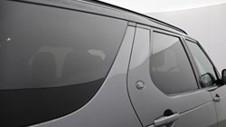 2023 (23) LAND ROVER DISCOVERY 3.0 D300 R-Dynamic HSE 5dr Auto 5962201