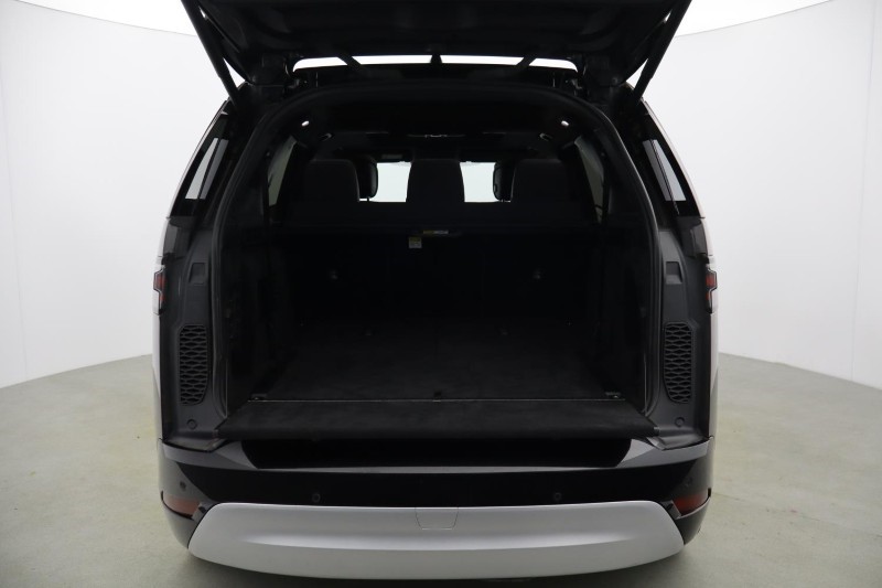 2023 (72) LAND ROVER DISCOVERY 3.0 D300 Metropolitan Edition 5dr Auto 5991175