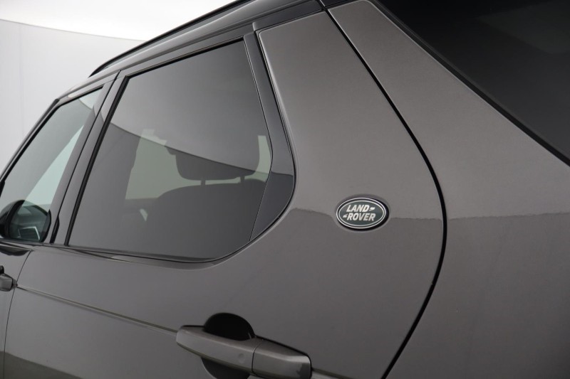 2023 (72) LAND ROVER DISCOVERY 3.0 D300 Metropolitan Edition 5dr Auto 5991179
