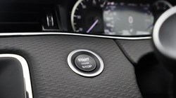 2022 (72) LAND ROVER RANGE ROVER EVOQUE 1.5 P300e R-Dynamic S 5dr Auto 5973737
