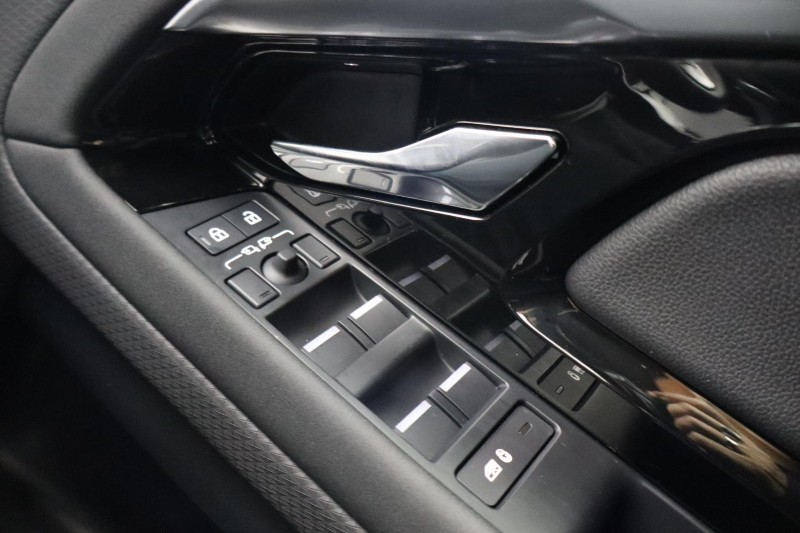 2022 (72) LAND ROVER RANGE ROVER EVOQUE 1.5 P300e R-Dynamic S 5dr Auto 5973734