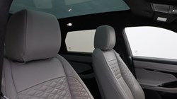2022 (22) LAND ROVER RANGE ROVER EVOQUE 1.5 P300e Autobiography 5dr Auto 5976689