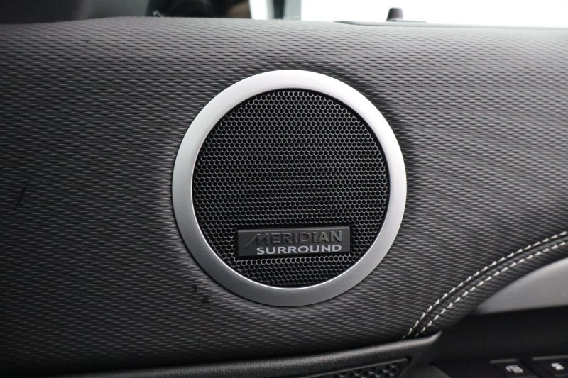 2023 (23) LAND ROVER DISCOVERY 3.0 D300 R-Dynamic HSE 5dr Auto 5977803