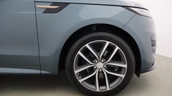 2023 (23) LAND ROVER RANGE ROVER SPORT 3.0 D300 Dynamic SE 5dr Auto 5982883