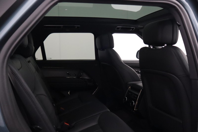 2023 (23) LAND ROVER RANGE ROVER SPORT 3.0 D300 Dynamic SE 5dr Auto 5982843