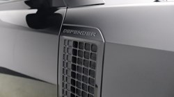2024 (74) LAND ROVER DEFENDER 3.0 D250 X-Dynamic SE 90 3dr Auto 5977098