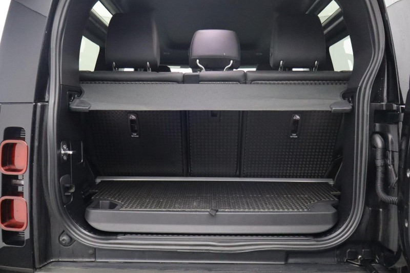 2024 (74) LAND ROVER DEFENDER 3.0 D250 X-Dynamic SE 90 3dr Auto 5977090