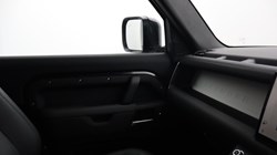 2024 (74) LAND ROVER DEFENDER 3.0 D250 X-Dynamic SE 90 3dr Auto 5977142