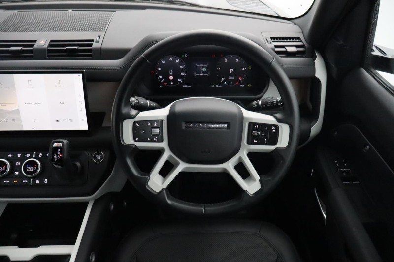 2024 (74) LAND ROVER DEFENDER 3.0 D250 X-Dynamic SE 90 3dr Auto 5977115