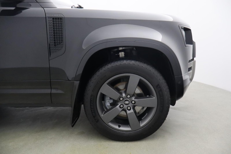 2024 (74) LAND ROVER DEFENDER 3.0 D250 X-Dynamic SE 90 3dr Auto 5977101