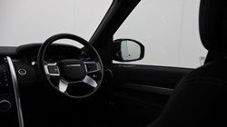 2024 (24) LAND ROVER DISCOVERY 3.0 D300 Dynamic HSE 5dr Auto 5980747