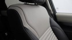 2025 (25) LAND ROVER DISCOVERY 3.0 D350 Dynamic HSE 5dr Auto 5985359