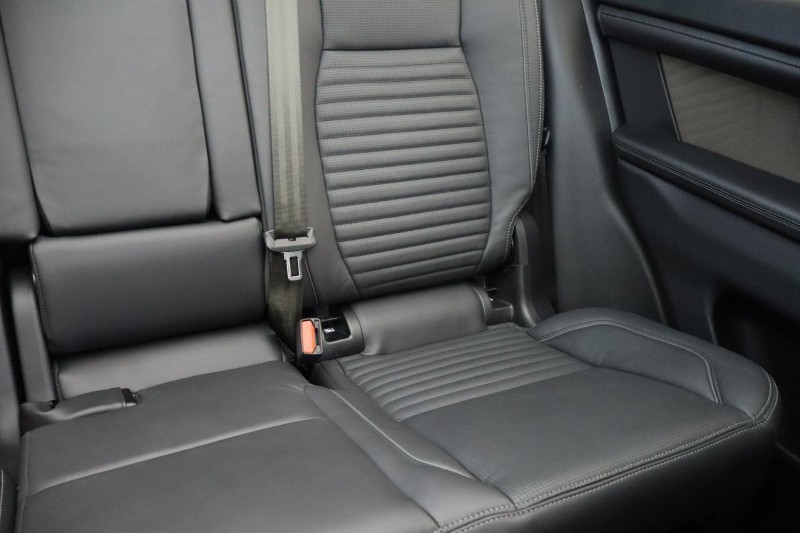 2026 (75) LAND ROVER DISCOVERY SPORT 1.5 P270e Metropolitan 5dr Auto [5 Seat] 5981525
