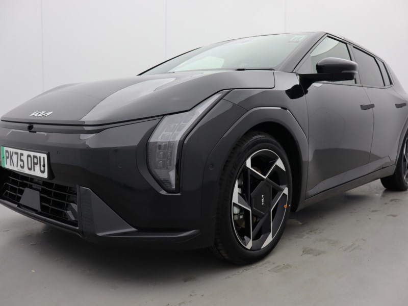 2025 (75) KIA EV4 150kW GT-Line S 81kWh 5dr Auto 4677049