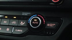 2022 (22) KIA NIRO 1.6 GDi Hybrid 2 5dr DCT 4685512