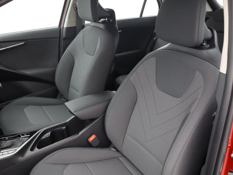 2025 (75) KIA NIRO 1.6 GDi 127 Hybrid 2 Nav 5dr DCT 4735448