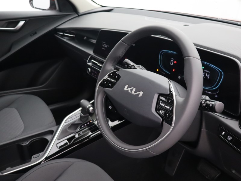 2025 (75) KIA NIRO 1.6 GDi 127 Hybrid 2 Nav 5dr DCT 4735447