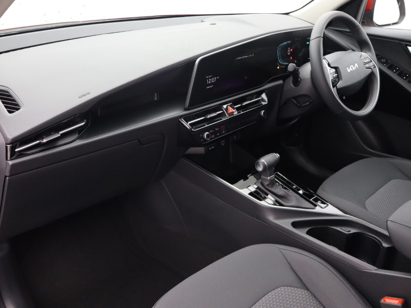 2025 (75) KIA NIRO 1.6 GDi 127 Hybrid 2 Nav 5dr DCT 4735449