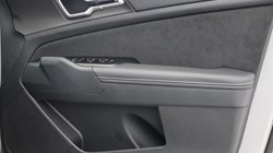 2025 (75) KIA SPORTAGE 1.6T GDi HEV GT-Line 5dr Auto 4676631