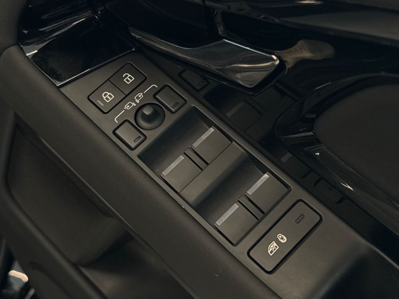 2025 (25) LAND ROVER RANGE ROVER EVOQUE 1.5 P270e Dynamic SE 5dr Auto 5307060