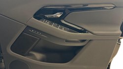 2025 (25) LAND ROVER RANGE ROVER EVOQUE 1.5 P270e Dynamic SE 5dr Auto 5307059