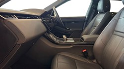 2025 (25) LAND ROVER RANGE ROVER EVOQUE 1.5 P270e Dynamic SE 5dr Auto 5307040