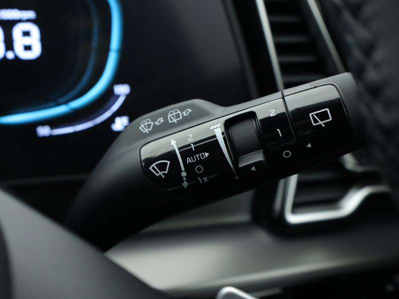 2025 (25) KIA SPORTAGE 1.6T GDi 157 48V ISG GT-Line 5dr DCT 4713426