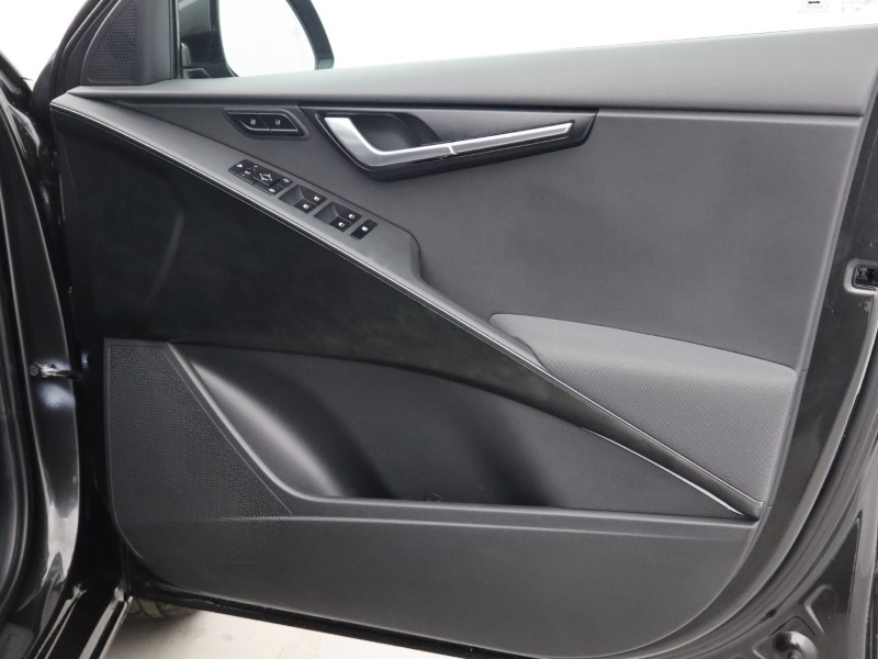 2023 (72) KIA NIRO 150kW 4 65kWh 5dr Auto 4763595