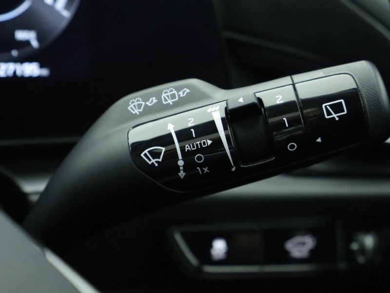 2023 (72) KIA NIRO 150kW 4 65kWh 5dr Auto 4763623