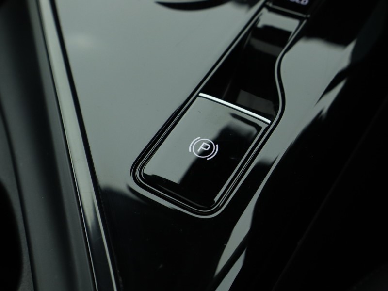 2023 (72) KIA NIRO 150kW 4 65kWh 5dr Auto 4763621